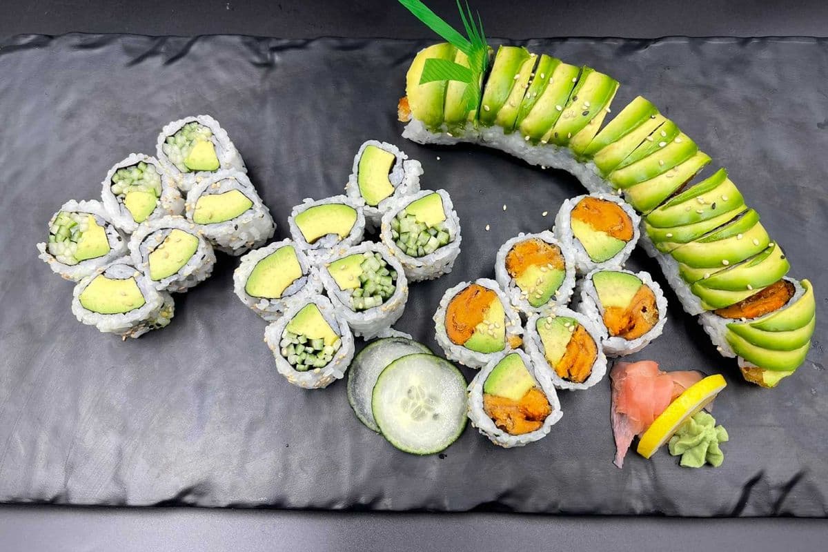 --Vege Maki Platter A (28 pcs)