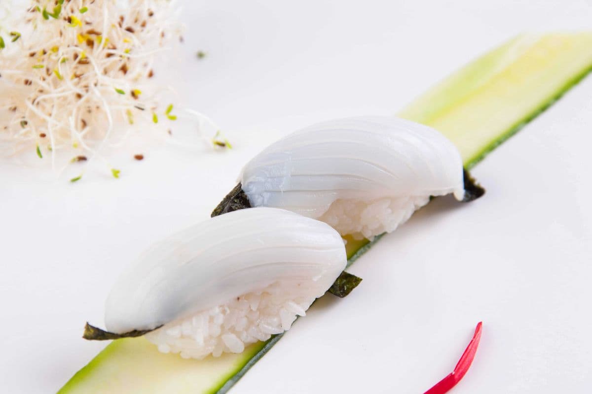 Squid (Ika) Nigiri (2 pcs)