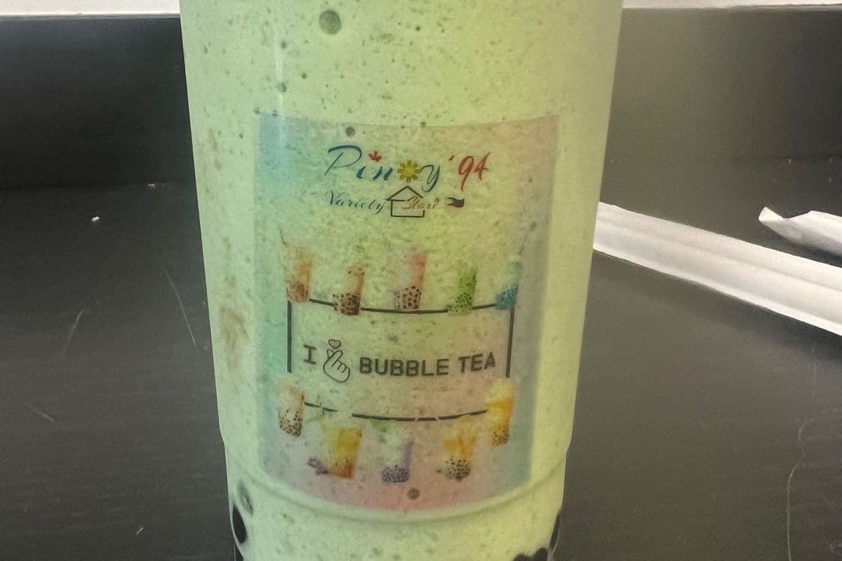 Honey Dew Bubble tea (22 oz)