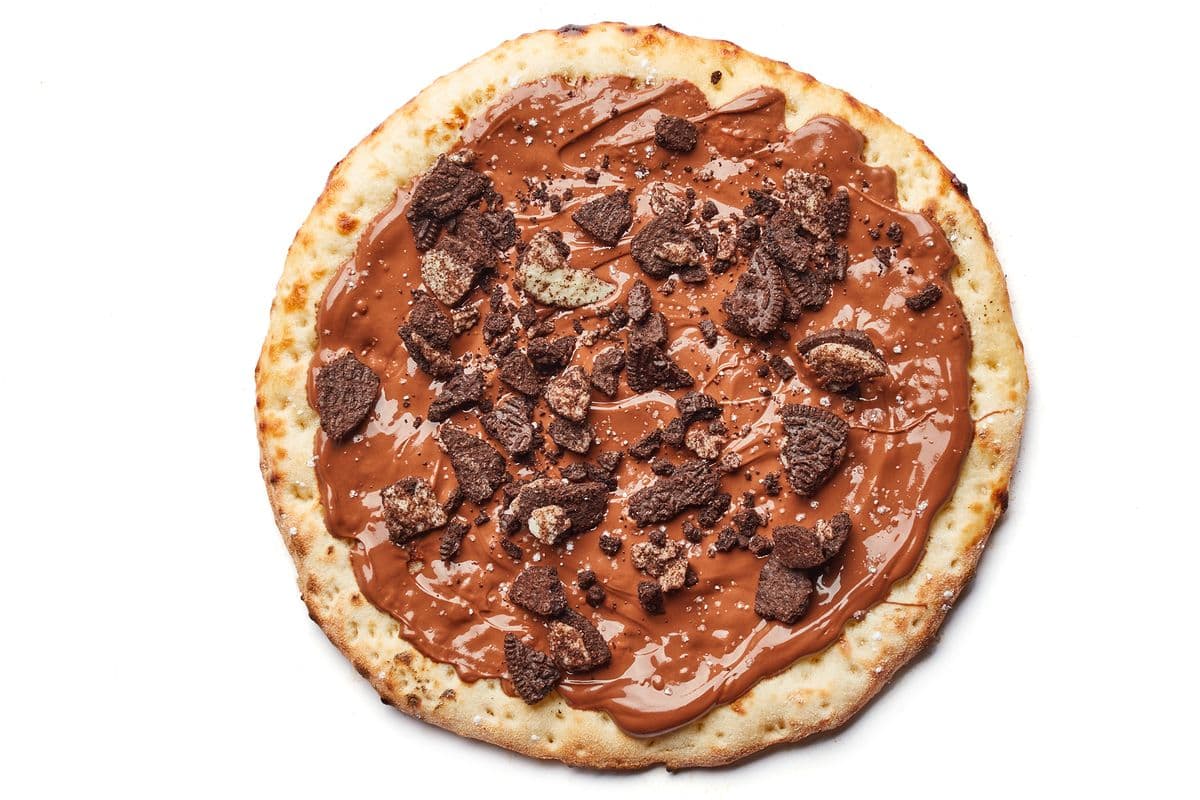 Nutella & Oreo Pizza