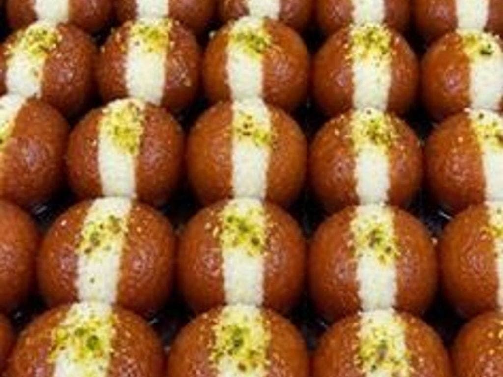 Cream Gulabjamun