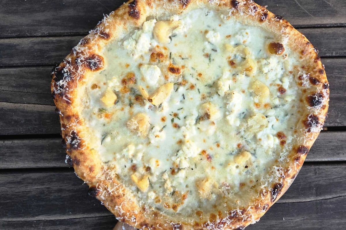 Quattro Formaggi Pizza