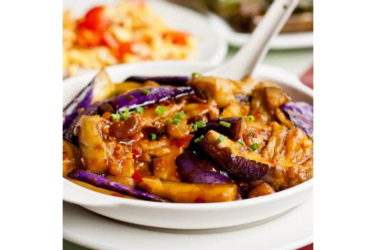 Chili Cashew Eggplant 辣子腰果茄瓜