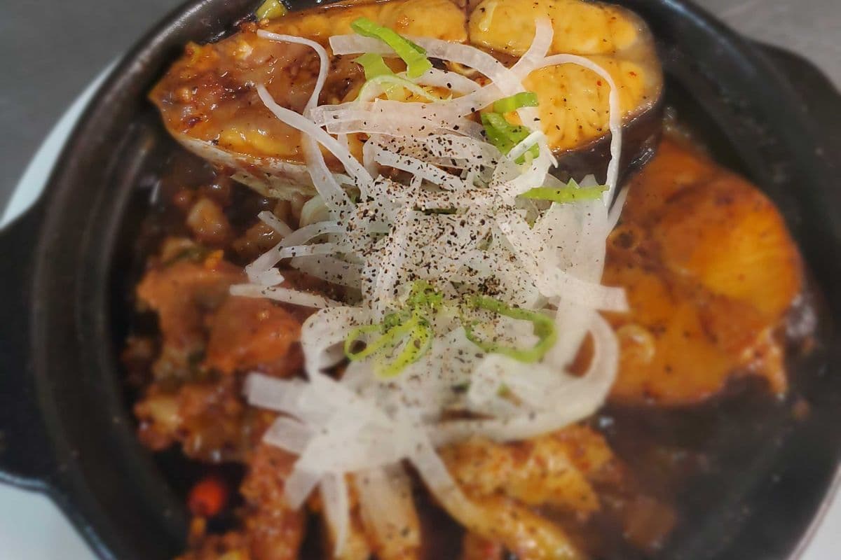 108. Vietnamese Roasted Fish (No Spicy Available) ๐ถ