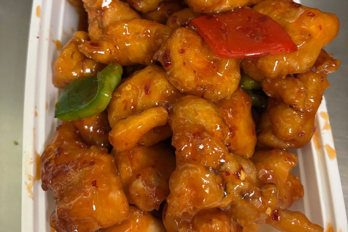 C6. Palace-Style Chicken