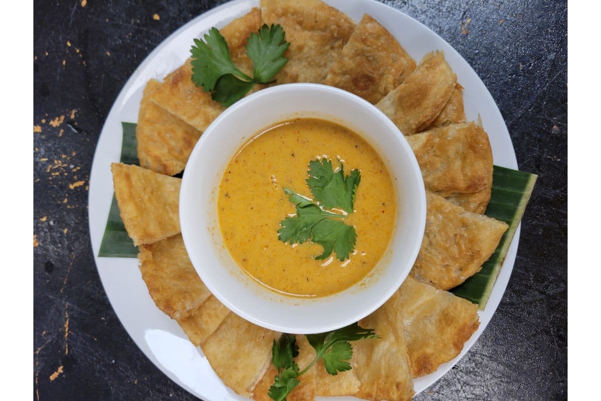 Roti with Red Curry