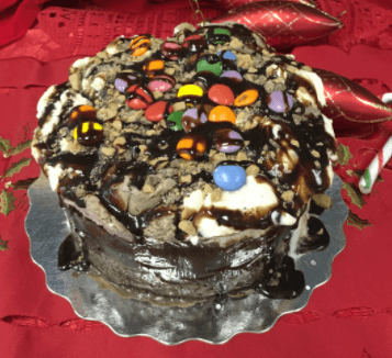 Dirt n' Worms Messy Cake