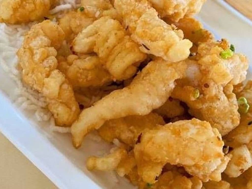 Deep Fried Mixed Seafood w/ Spicy Salt E8