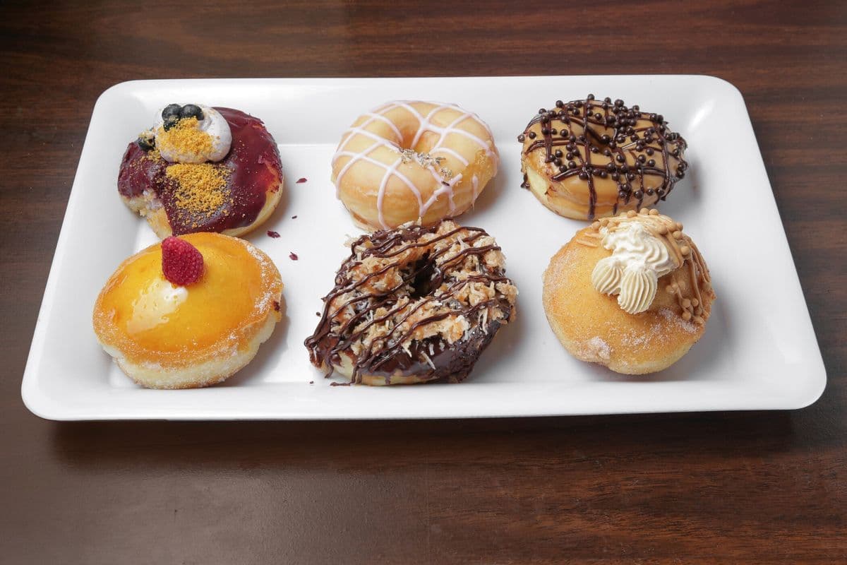 Assorted Donuts (6 pcs) (Half Dozen)