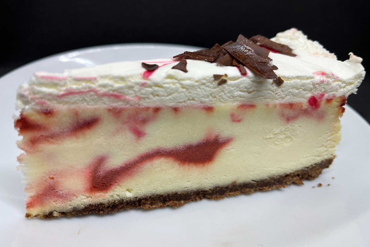 Strawberry-Champagne Cheesecake (Gluten Free)