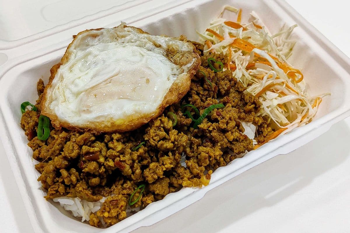 R5. Khua Kling - Yellow Curry Stir-Fry w/ Rice & Egg