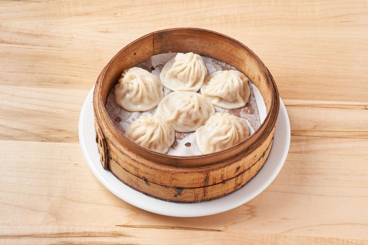 Xiao Long Bao (小笼包) (6 pcs)
