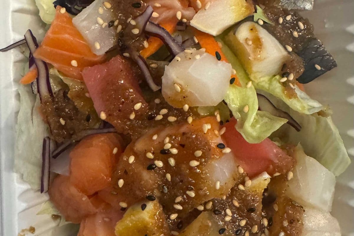 P10)Sashimi Salad
