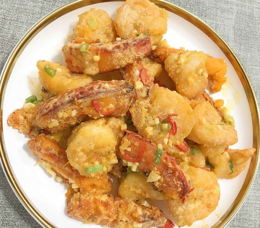 Deep Fried Prawns with Pumpkin and Salted Egg Yolk / 金沙南瓜蝦球