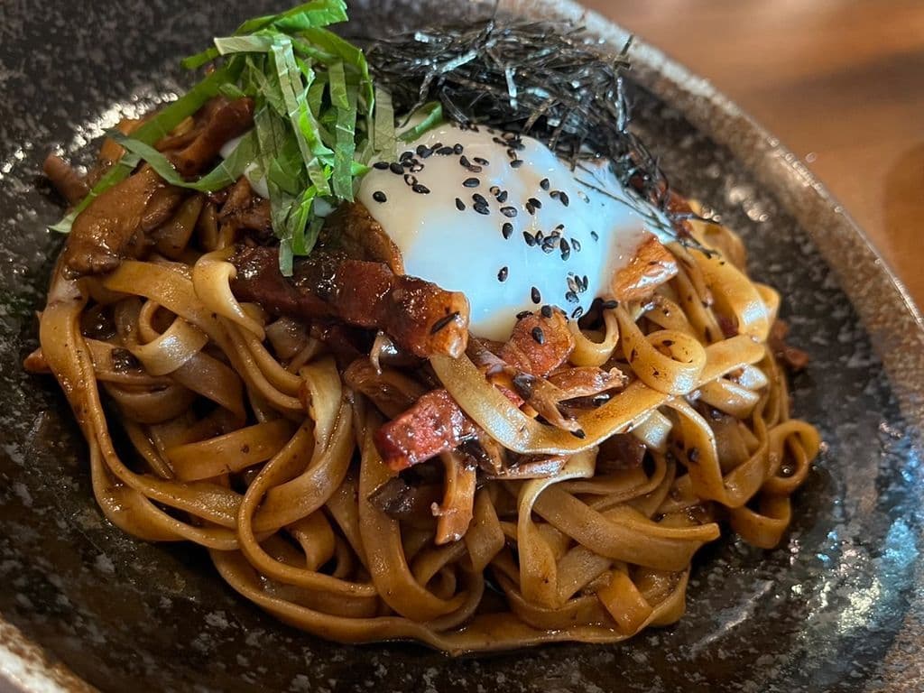 Black garlic Mushroom Fettucine