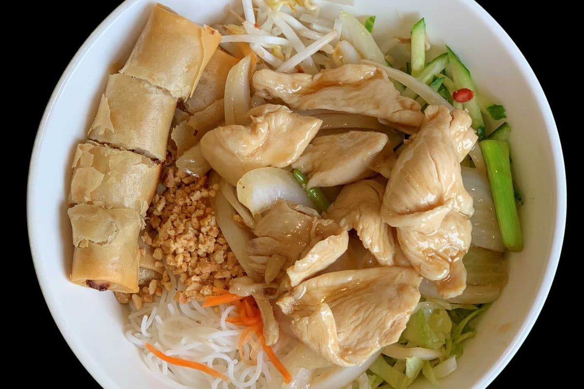 98. Deep-Fried Spring Roll and Fried Chicken