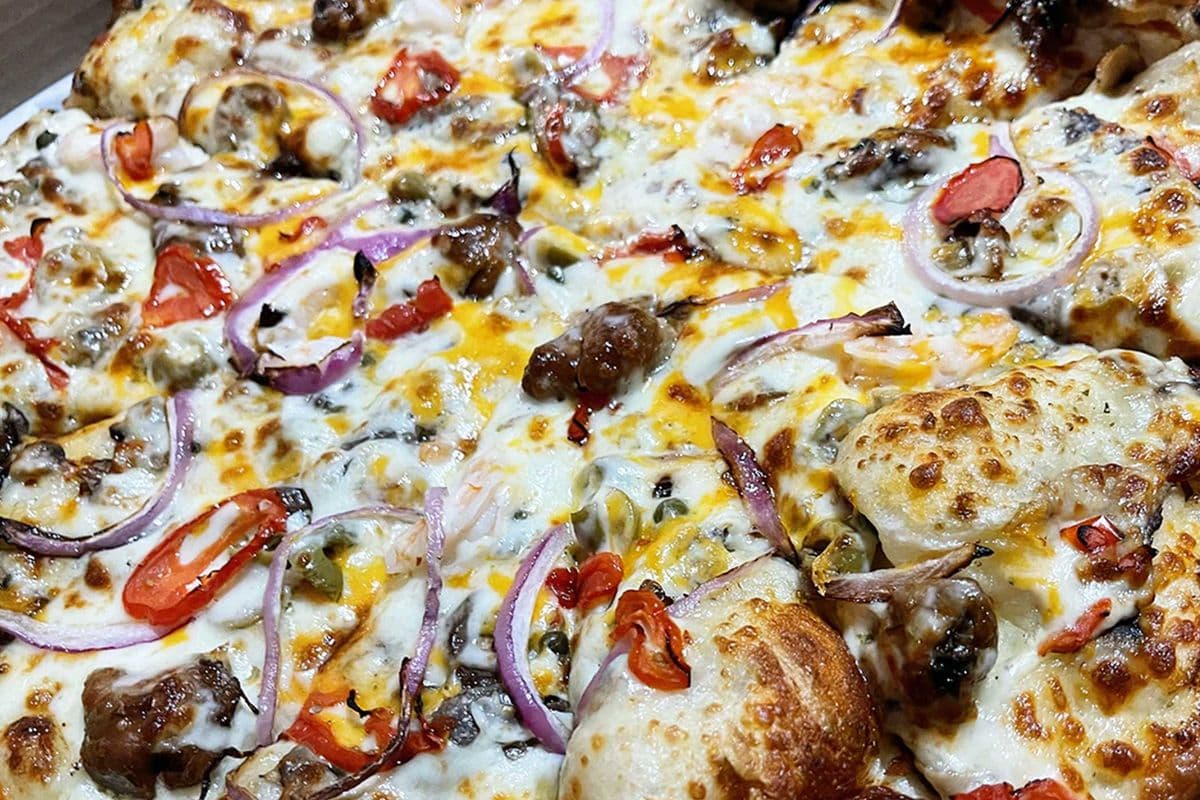 Small Seafood Pizza