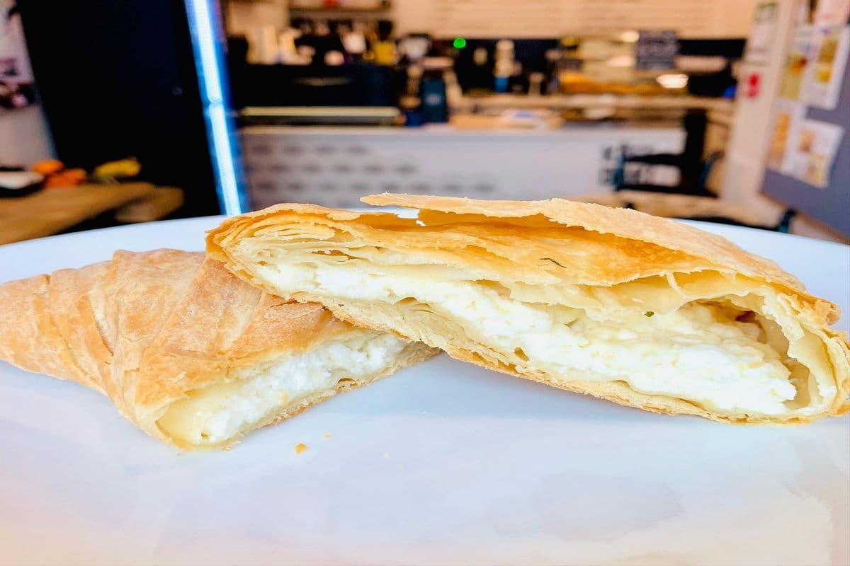 Tiropita (200 gr) - Phyllo and Greek Cheese pie (200gr)