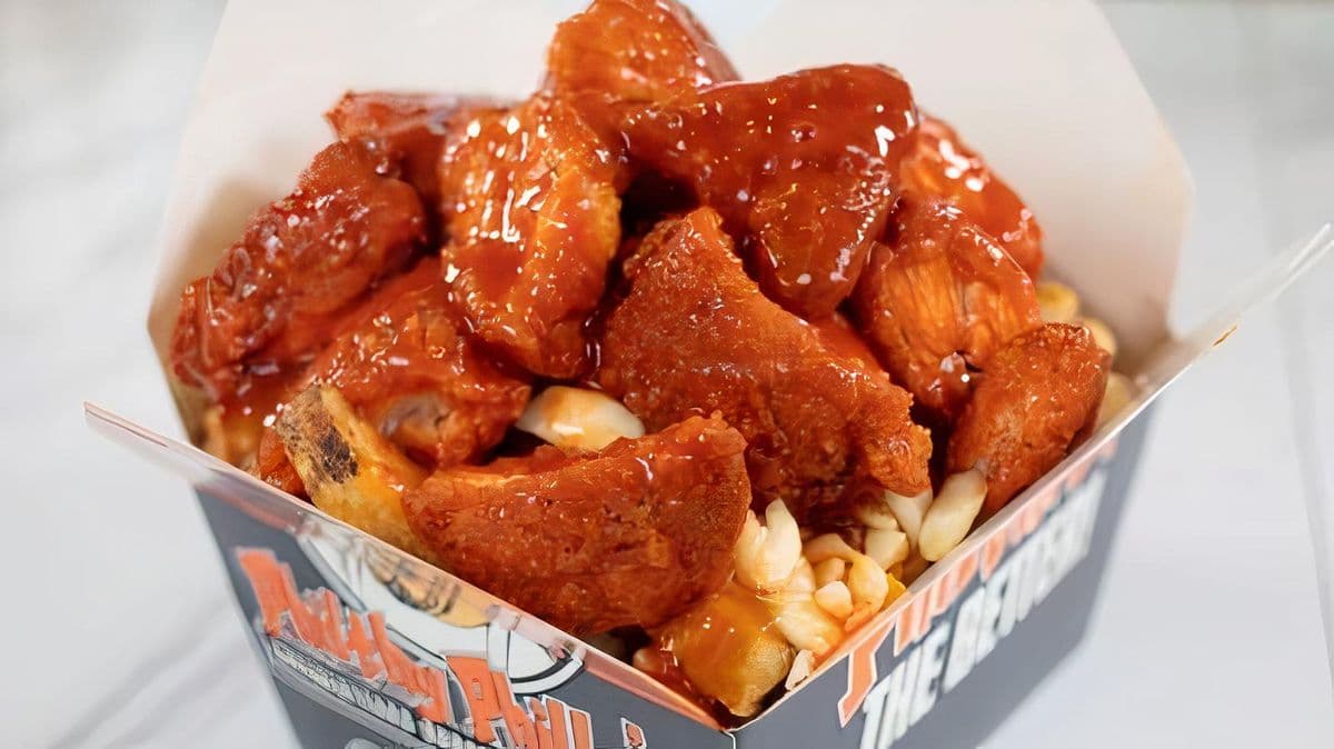Buffalo Chicken Poutine