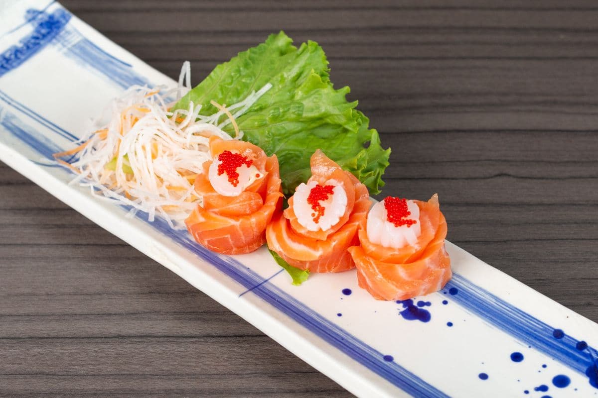 Salmon Rose (2 pcs)
