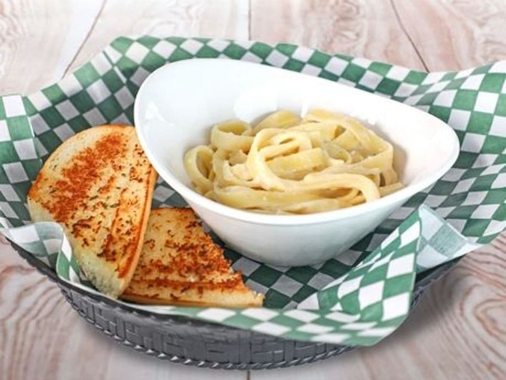 Kids Fettuccine Alfredo