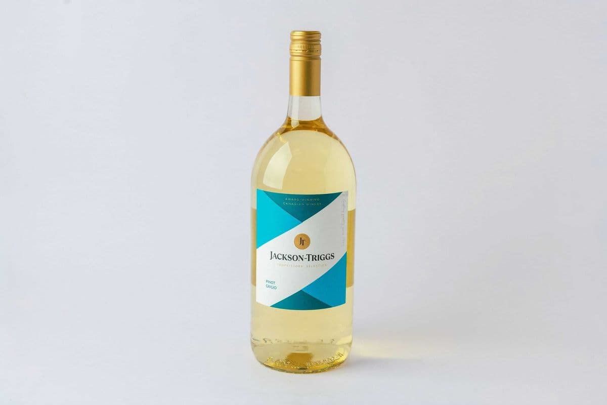 Jackson Triggs Pinot Grigio (1 x 1.5L)