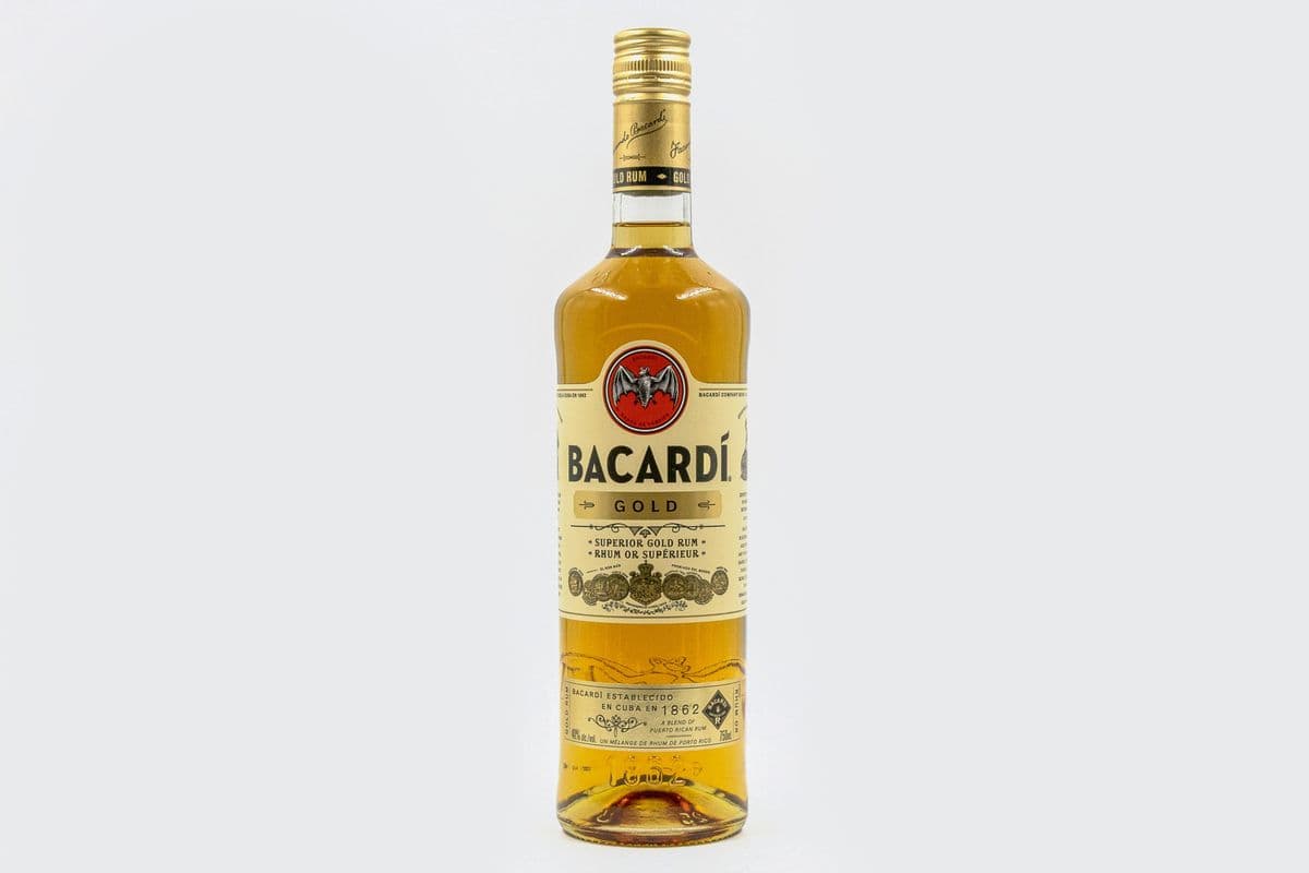 Bacardi Gold Rum (1 x 750 ml)