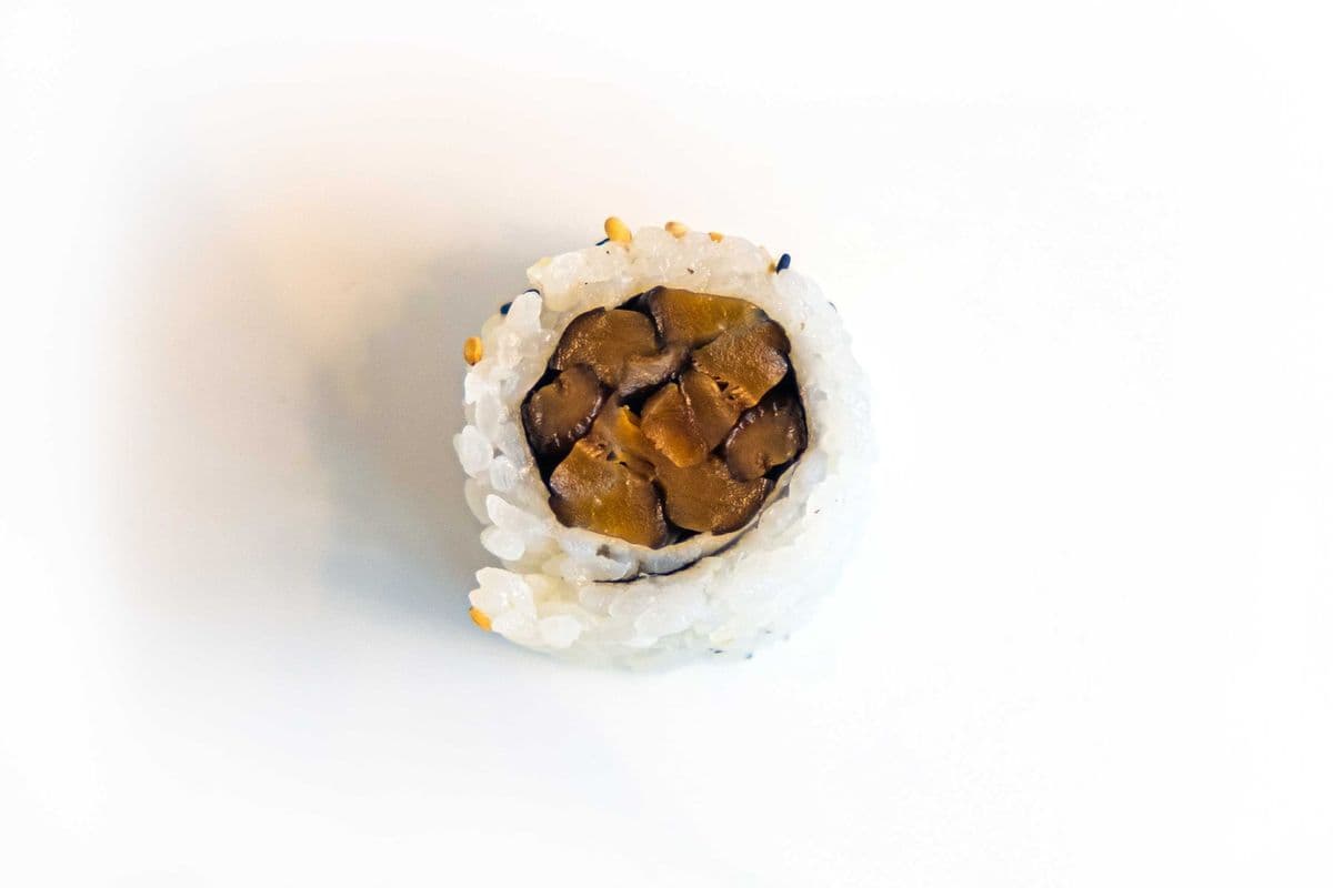 37. Hosomaki aux champignons / Mushroom Hosomaki 6pcs