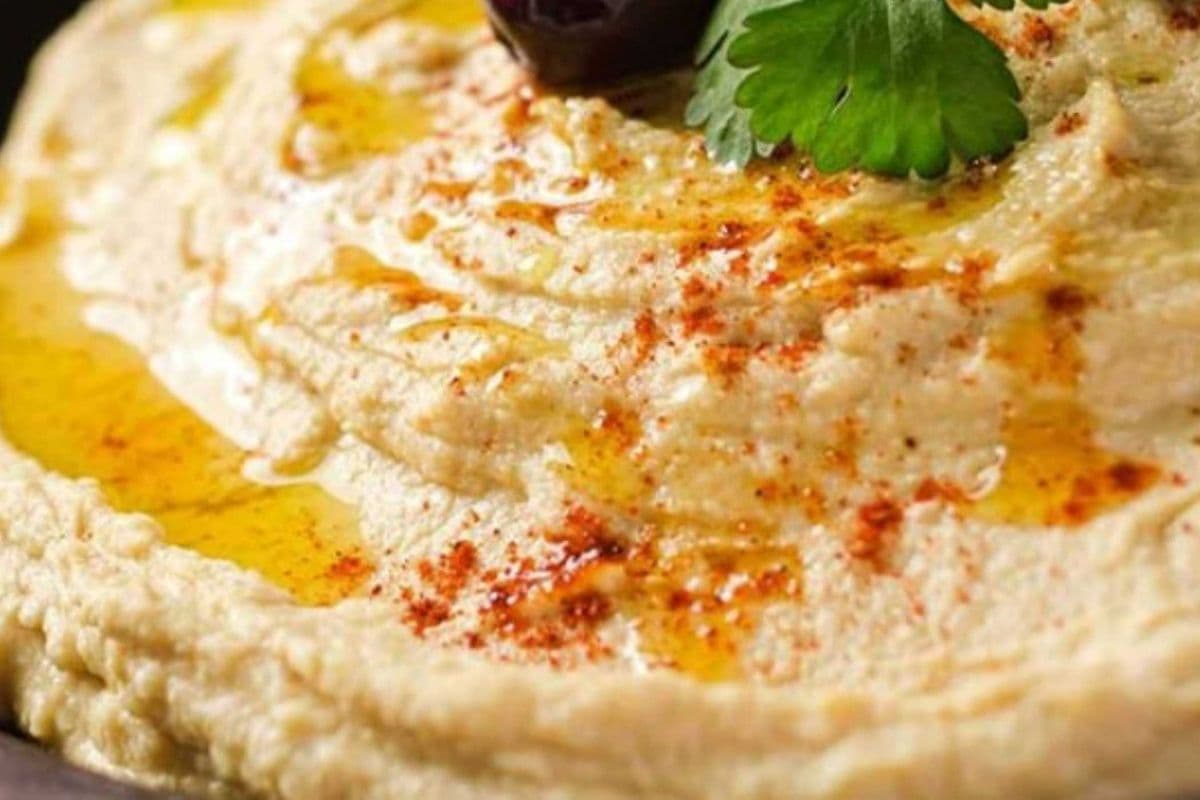 Falafel And Hummus with Lavash Bread