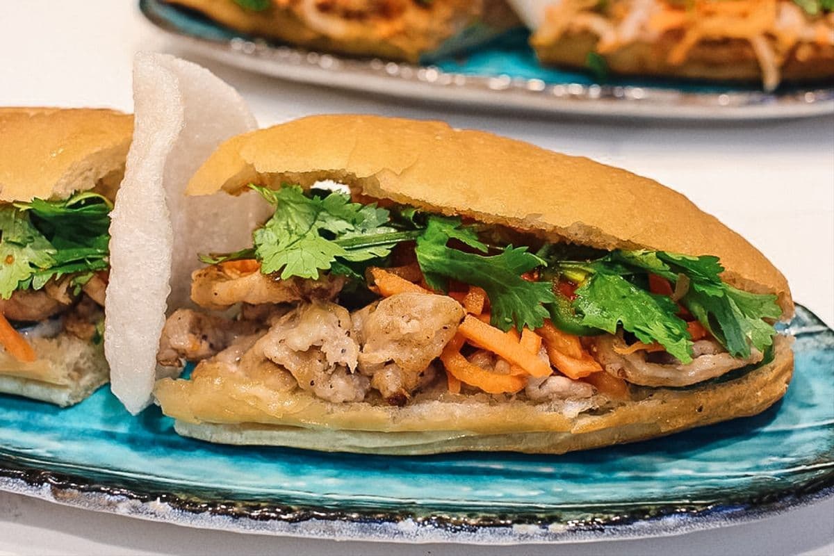 Grilled Pork Banh Mi / Thịt Nướng