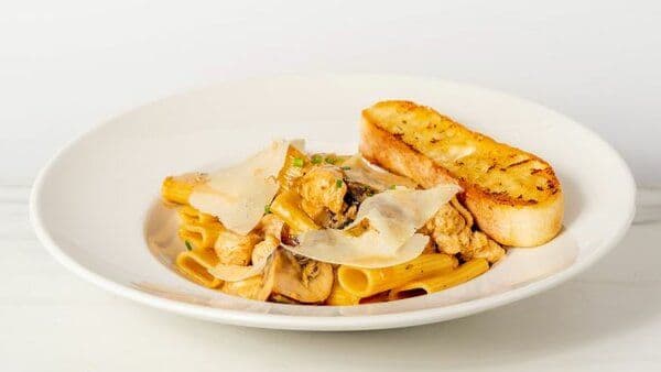 Chicken Madeira Rigatoni
