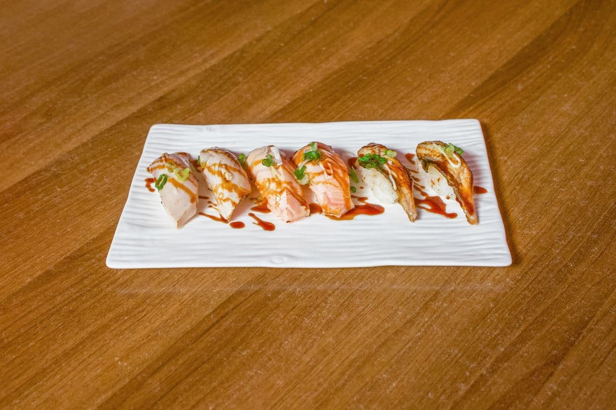 92. Tuna Aburi Sushi (1 pc)