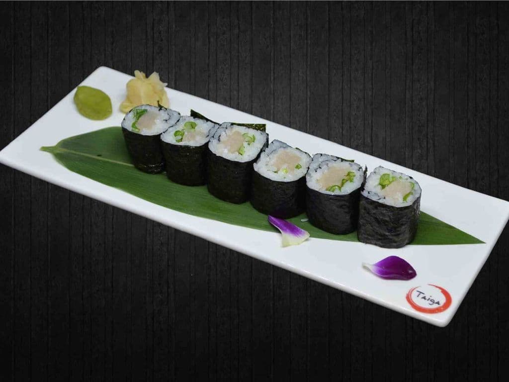 Yellowtail Roll