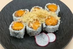 Spicy Salmon Roll (6 pcs)
