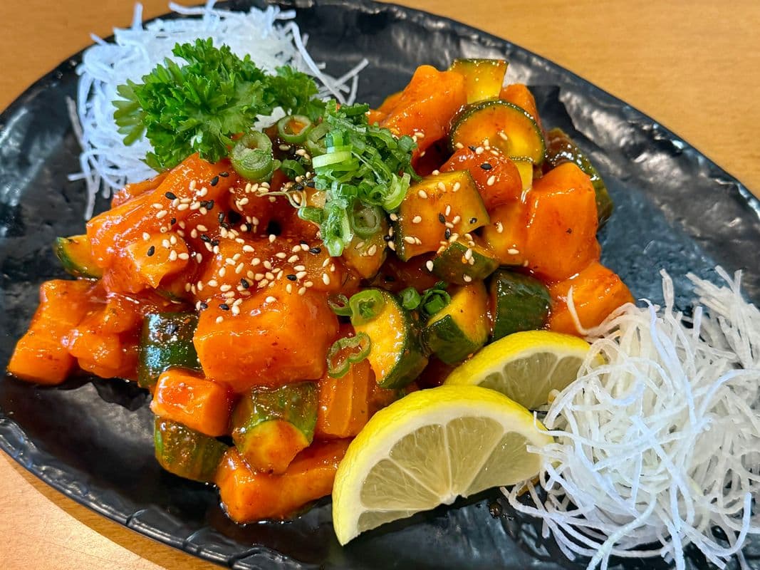 Spicy Salmon Sashimi