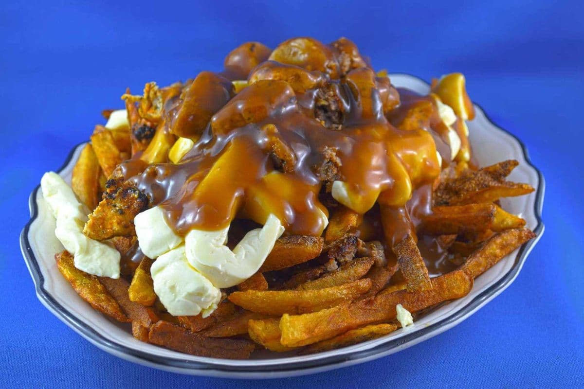 Poutine Aux 3 Viandes / 3 Meats Poutine