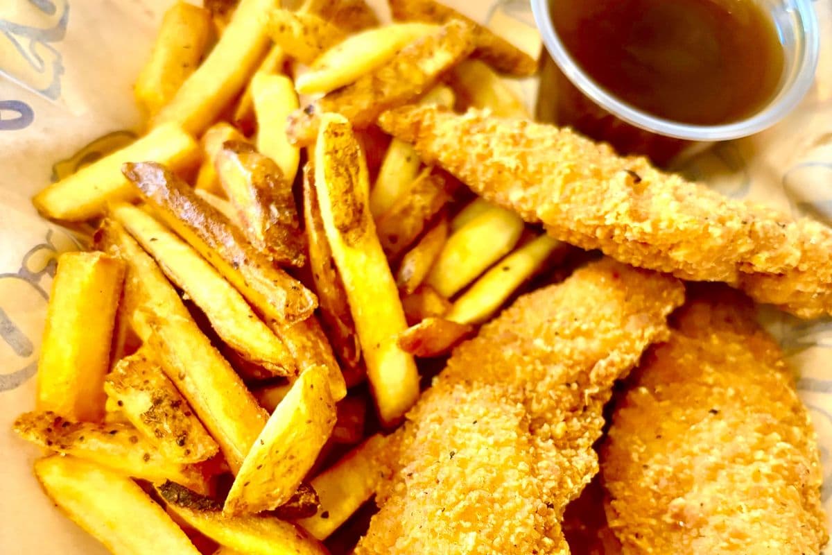 Chicken Fingers Combo (4 pcs)