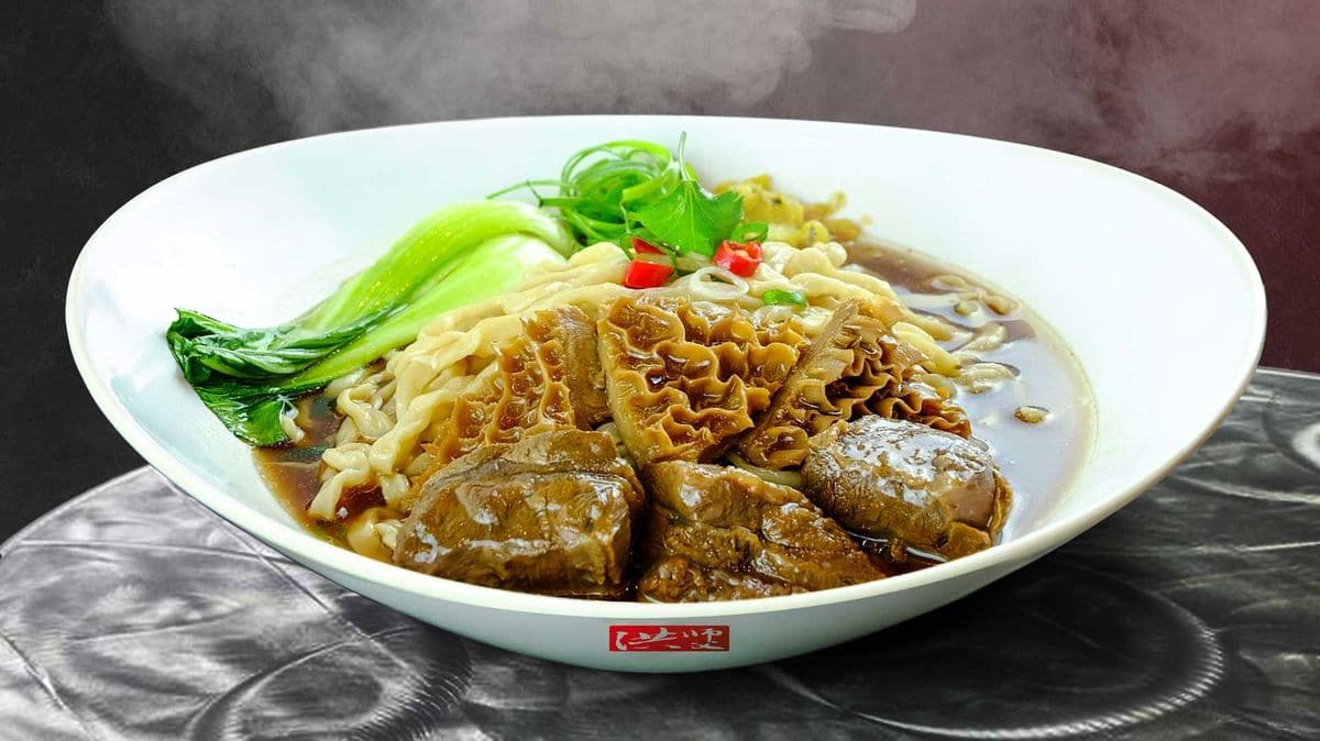 A5. Braised Beef Shank and Tripe with Noodle in Soup