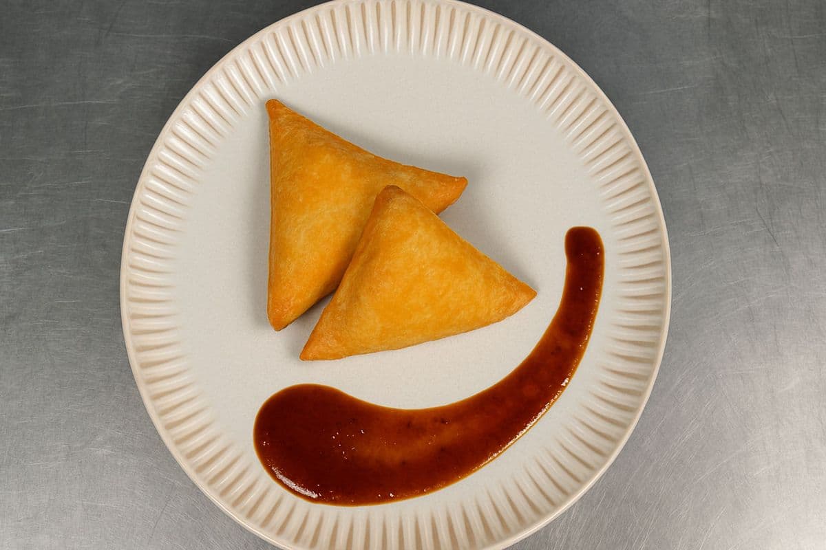 Classic Beef Samosa 1 pc