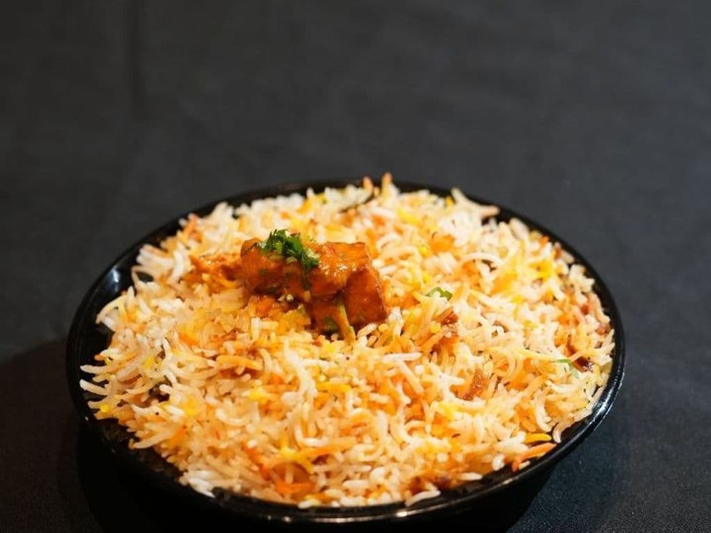 Paneer Veg Dum Biryani-sole Pack