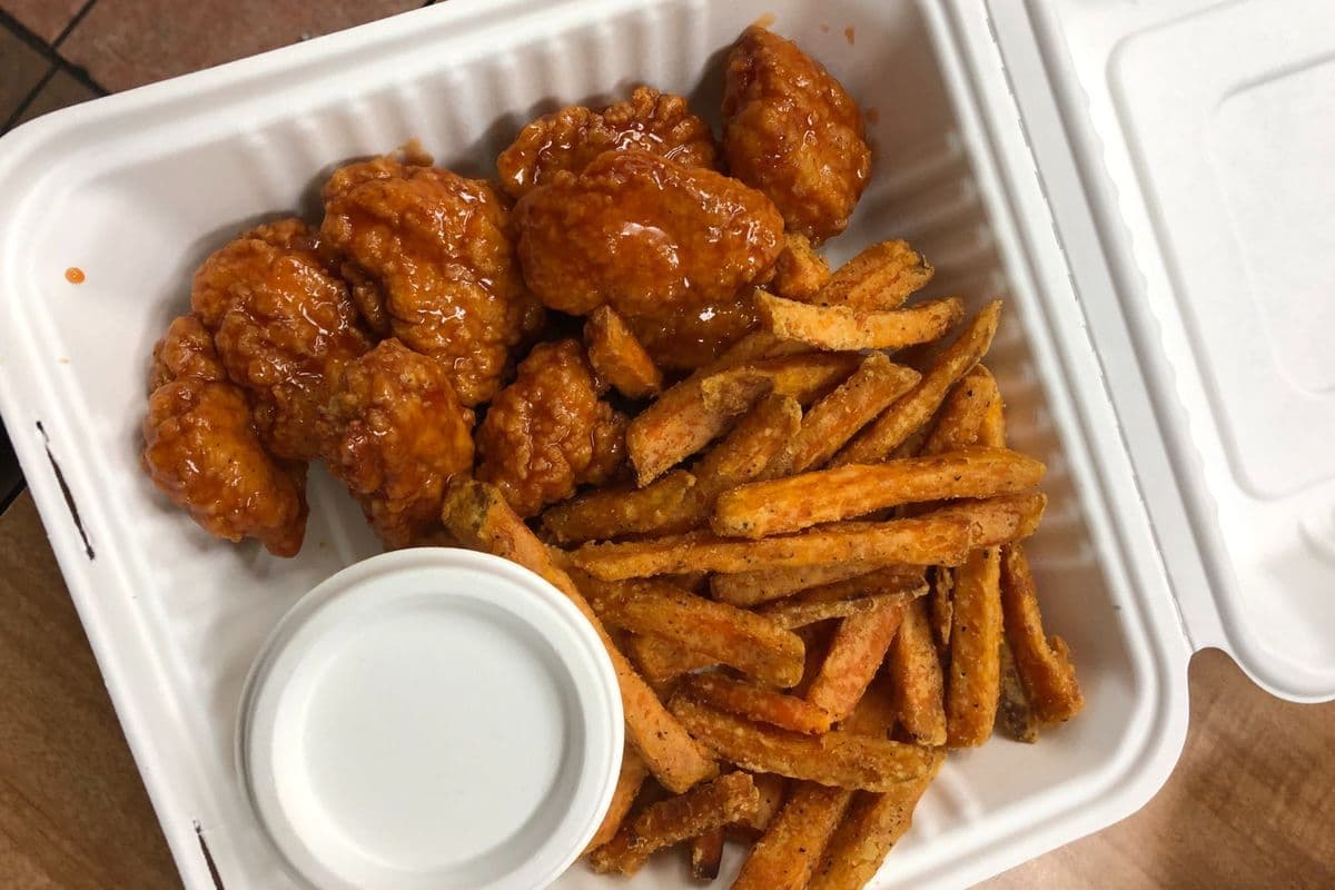 10 Pack Boneless and Choice of Side