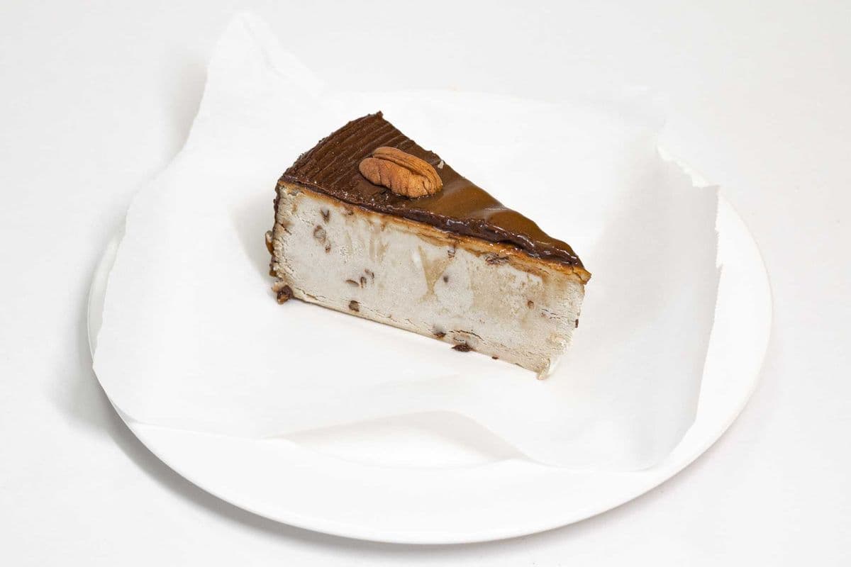 Pecan Caramel Fudge Cheesecake