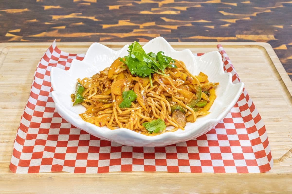 Vegetable Hakka Noodles