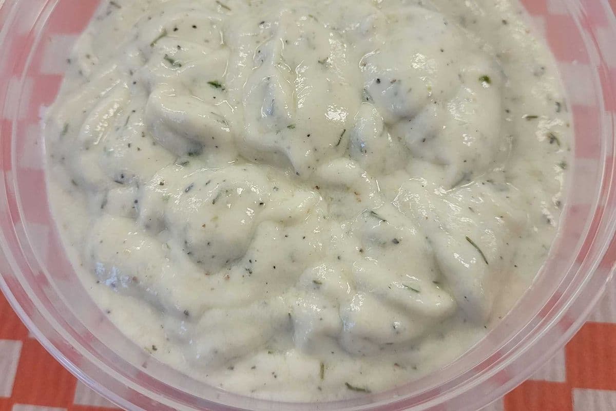 Tzatziki Dip and Pita (8 OZ ) (423 Cal)