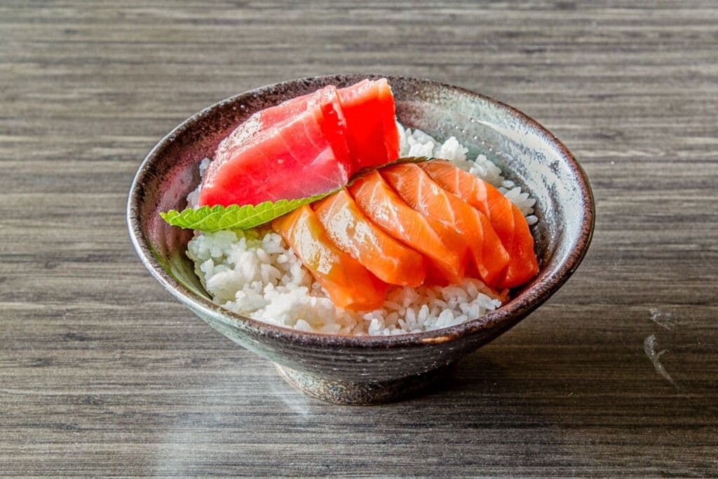 Red Tuna and Salmon Don Lunch