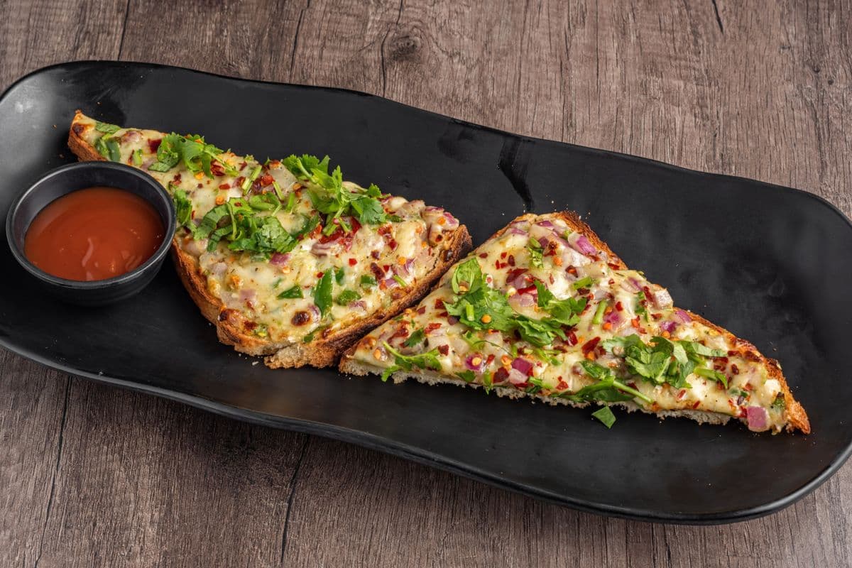 Cheese Chilly Onion Toasty