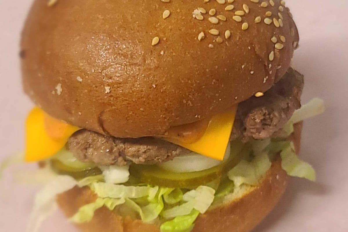 Delta Burger