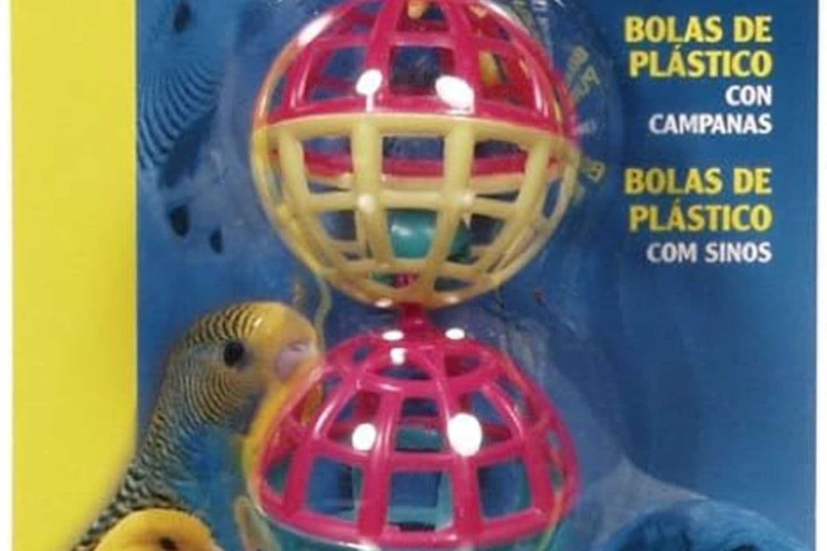 Living World Plastic Balls Toy (7 inches)