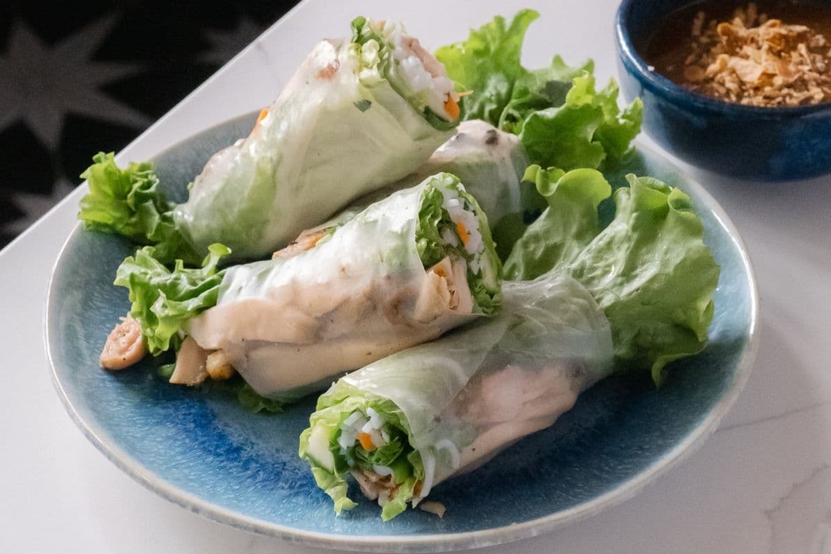 Gỏi Cuốn Gà Nướng Xả / Chicken Salad Rolls