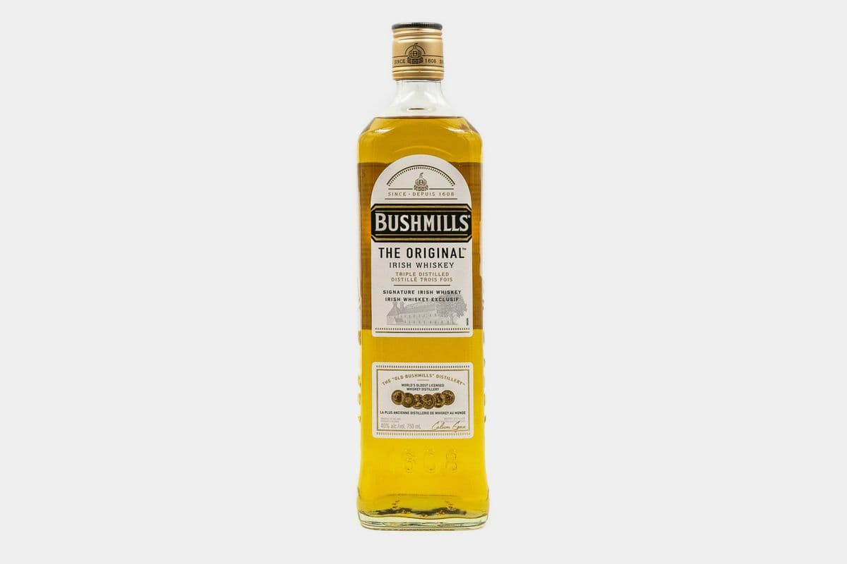 Bushmills Irish Whiskey (1 x 750 ml)